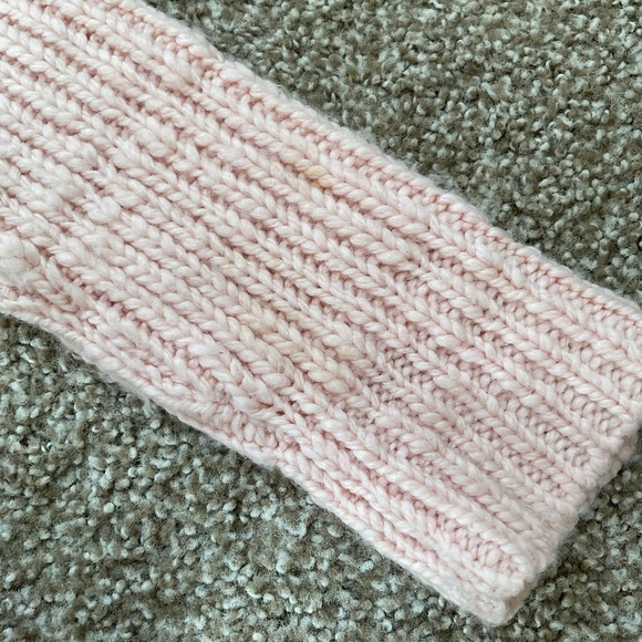 Vintage Banana Republic Cable-Knit Sweater - Picture 4 of 5